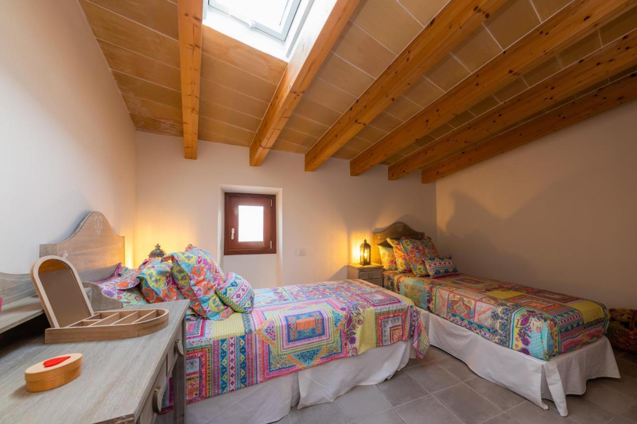 Ferienhaus Casa Abeurador, Con Mucho Encanto En El Centro De *