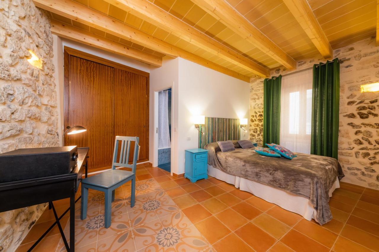 Casa Abeurador, Con Mucho Encanto En El Centro De *
